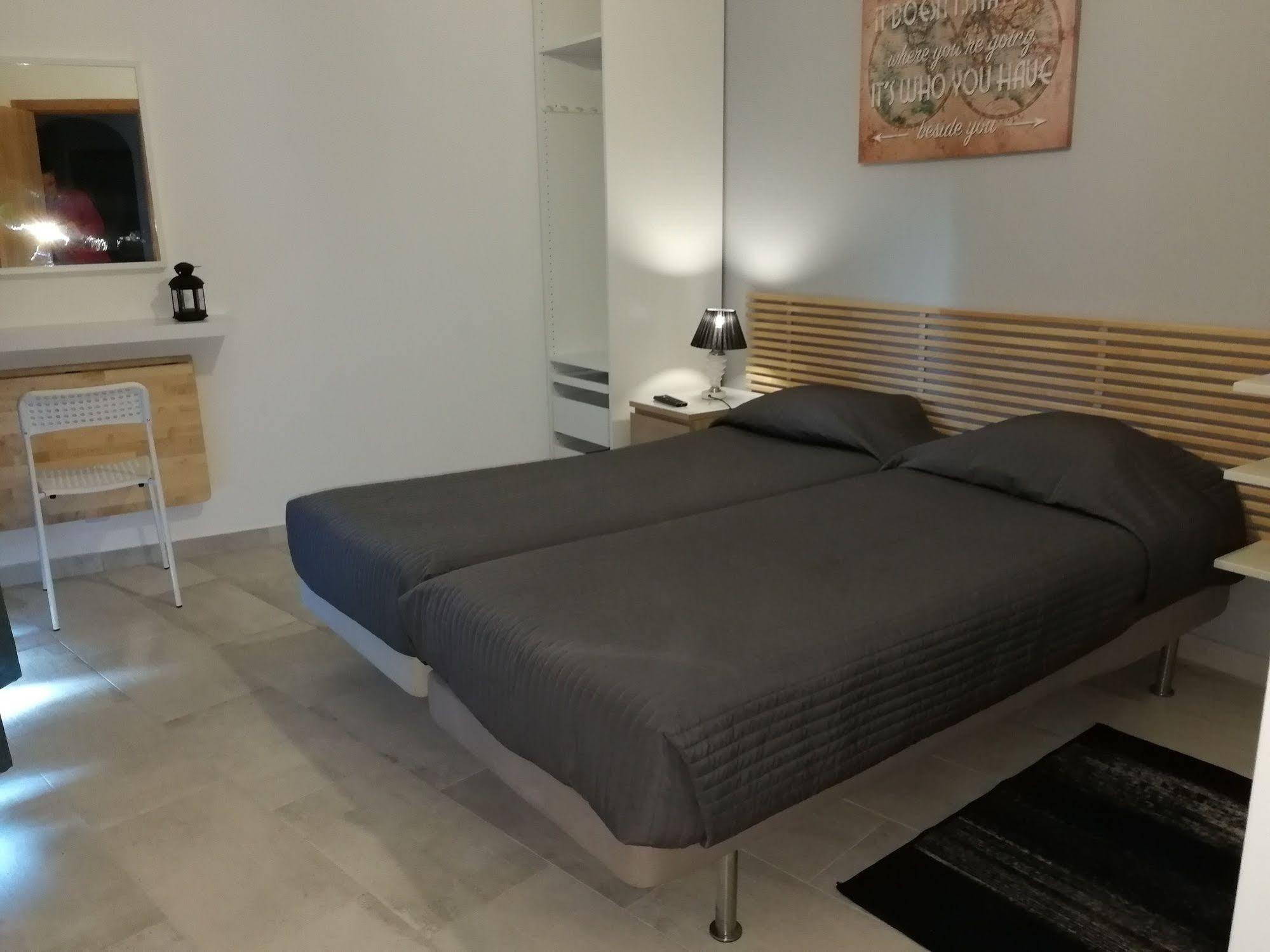 Lagos City Center Guest House & Hostel Экстерьер фото