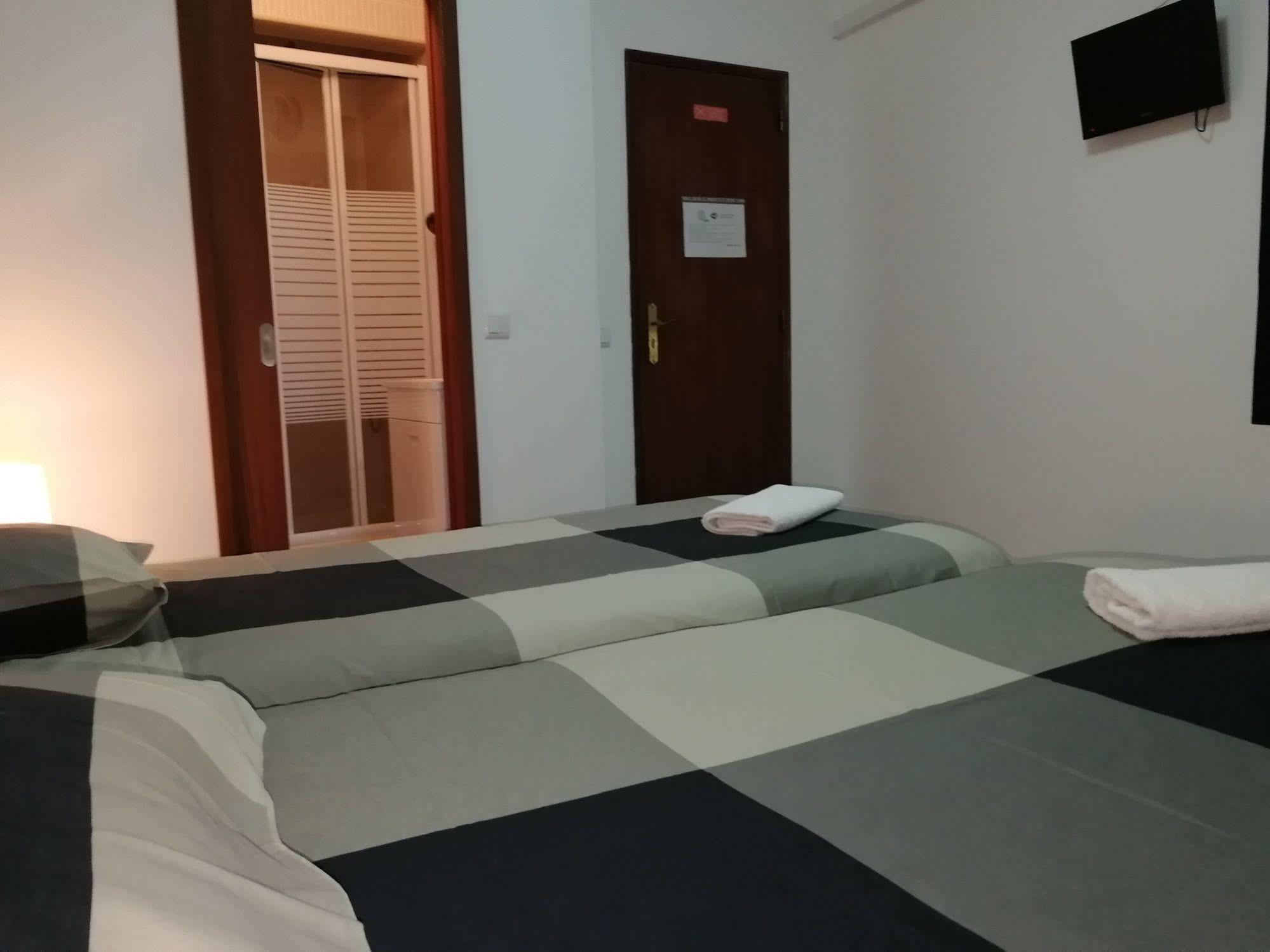 Lagos City Center Guest House & Hostel Экстерьер фото